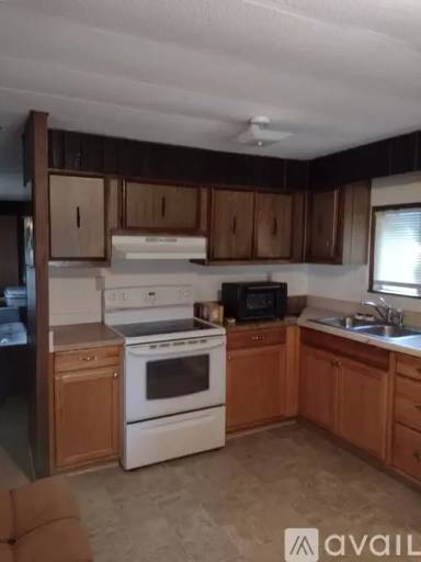Main picture of 13119 N Florida Ave