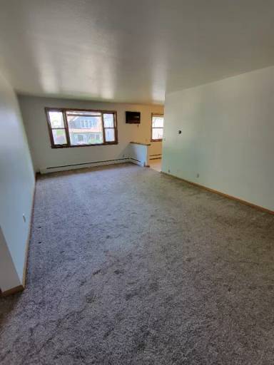 Main picture of 319 E Harris St