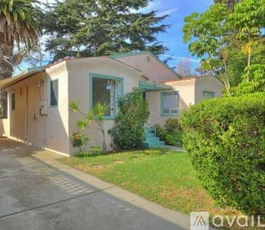 Main picture of 1621 Chino St