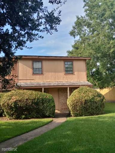 Main picture of 6040 Bedford Dr