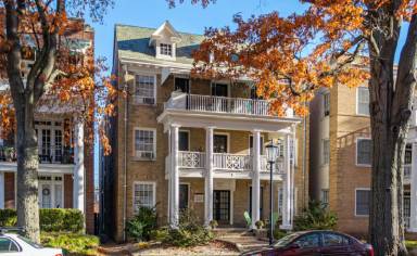 Main picture of 3004 Monument Ave