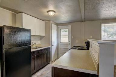 Main picture of 1202 Baywood Ln