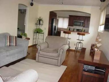 Main picture of 3625 State St