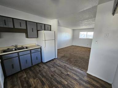 Main picture of 4090 Airport Rd