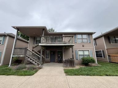 Main picture of 950 Monterey Way
