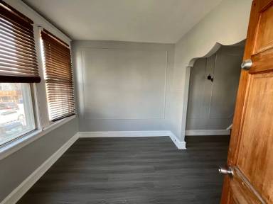 Main picture of 7237 Glenloch St