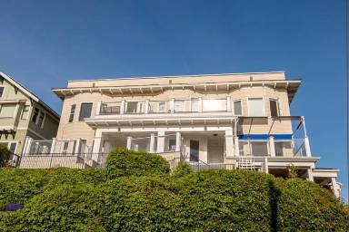 Main picture of 1938 11th Ave W