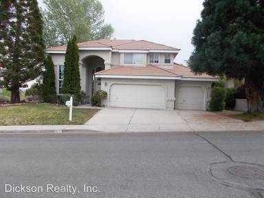 Main picture of 3035 Greensburg Cir
