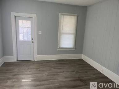 Main picture of 439 Monroe St