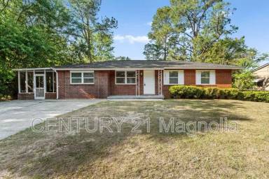 Main picture of 2071 Fernwood Cir