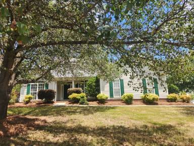 Main picture of 6568 Derby Ln NW