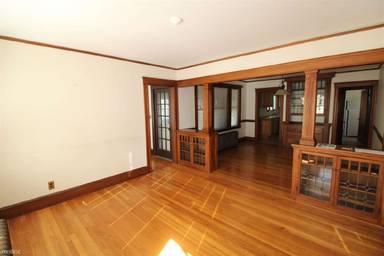 Main picture of 10 Edgecliff Rd