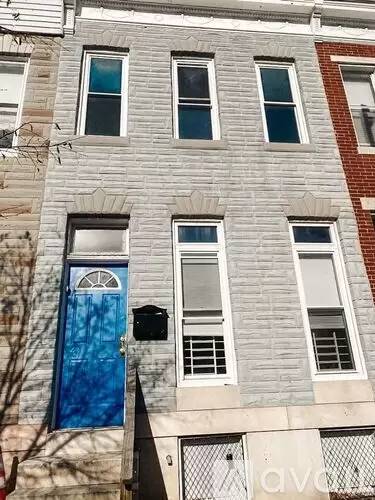 Main picture of 1942 W Fayette St