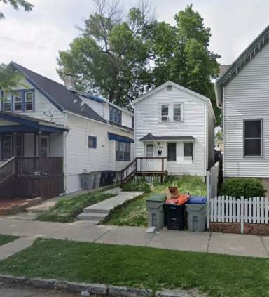 Main picture of 1326 W Scott St
