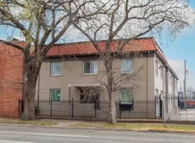 Main picture of 324 N Topeka Ave
