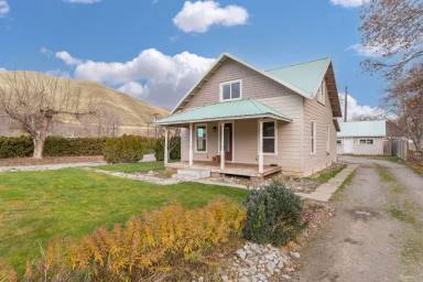 Main picture of 3847 McKee Ln
