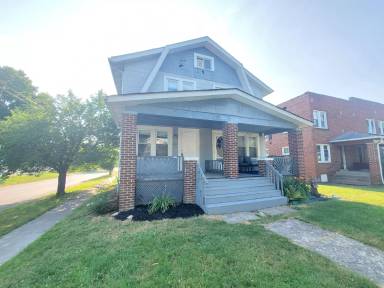 Main picture of 130 N Roys Ave