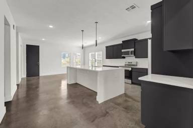 Main picture of 3006 Alpha Wolf Ct