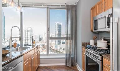 Main picture of 233 N Canal St