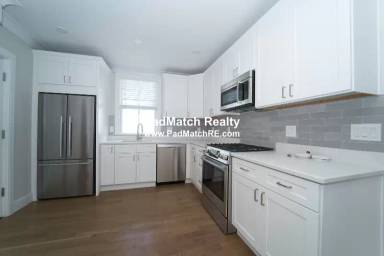 Main picture of 153 Foster St