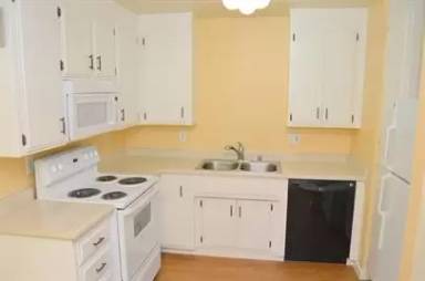 Main picture of 1152-1154 Magnolia Ave Apartments