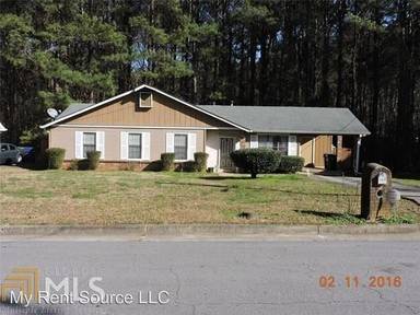 Main picture of 561 Utoy Cir SW