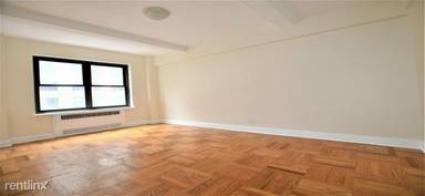 Main picture of 140 E 49th St