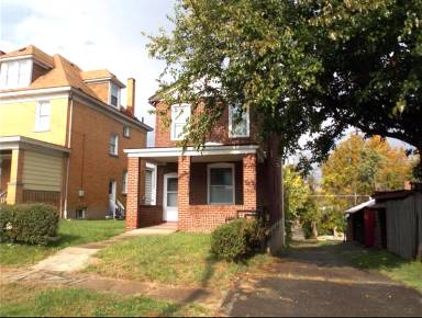 Main picture of 129 E 20th Ave