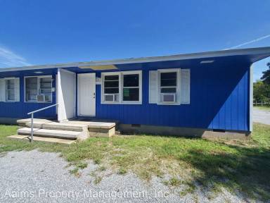 Main picture of 412 Lake Ave