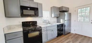 Main picture of 5621 N 44th St