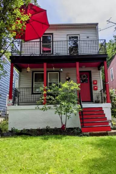 Main picture of 2750 Enslin St