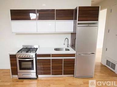 Main picture of 490 Kosciuszko St