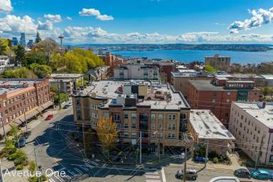 Main picture of 1417 Queen Anne Ave N