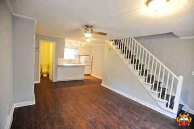 Main picture of 438 S Hawthorne Rd