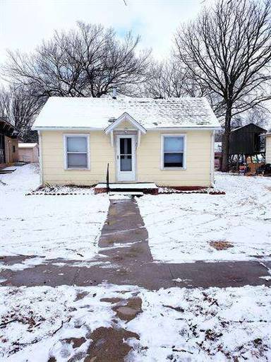 Main picture of 207 N Kansas St
