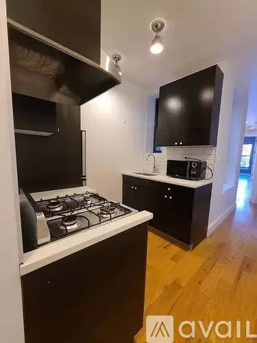 Main picture of 1320 Sterling Pl