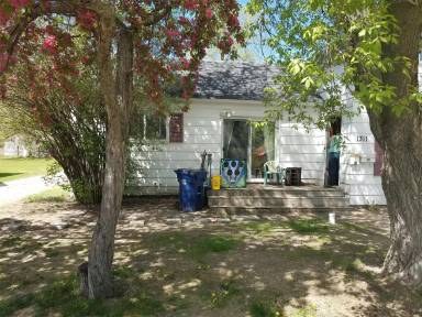 Main picture of 1311 Irvine Ave NW