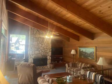 Main picture of 915 Harold Dr