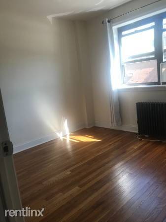 Main picture of 2717 Newtown Ave