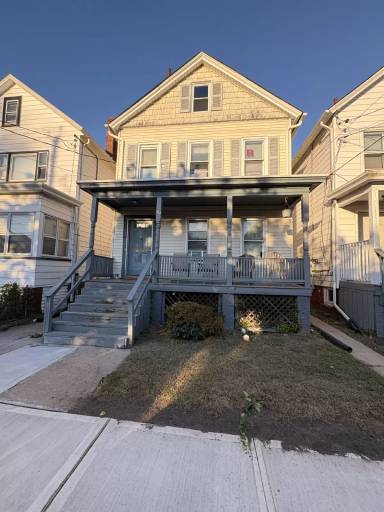 Main picture of 79 Wyckoff St