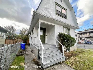 Main picture of 927 SE 45th Ave