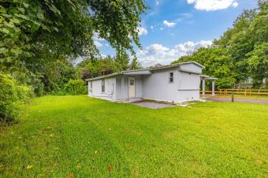 Main picture of 5068 Santos Rd
