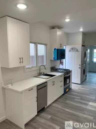Main picture of 961 10th St