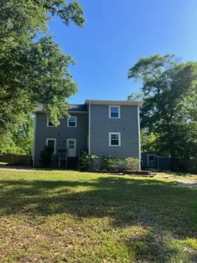Main picture of 205 Harveys Ln