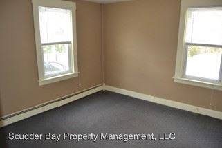 Main picture of 47 Lake St