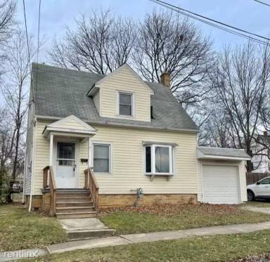 Main picture of 414 Perry St