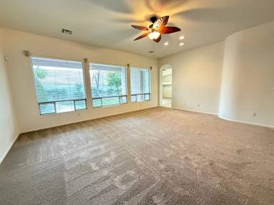 Main picture of 10689 Arundel Ave