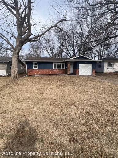 Main picture of 2635 E Grand St