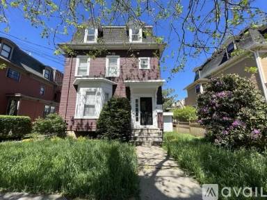 Main picture of 65 Walden St