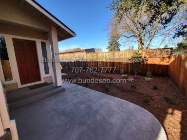 Main picture of 411-413 6th Street Apartments